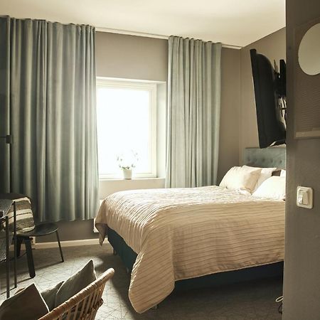 Hasse Pa Sjoekanten Hotell & Restaurang Jonkoping Bagian luar foto