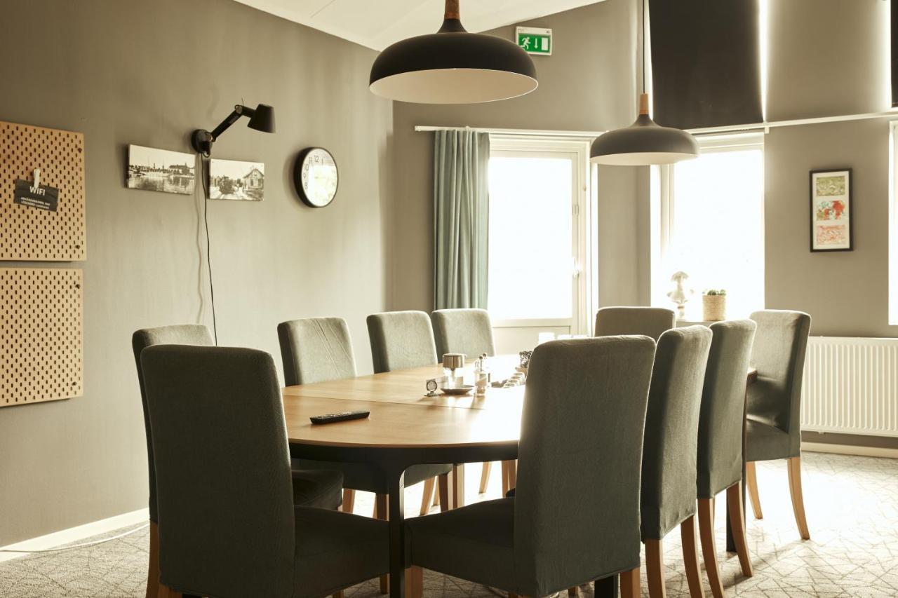 Hasse Pa Sjoekanten Hotell & Restaurang Jonkoping Bagian luar foto