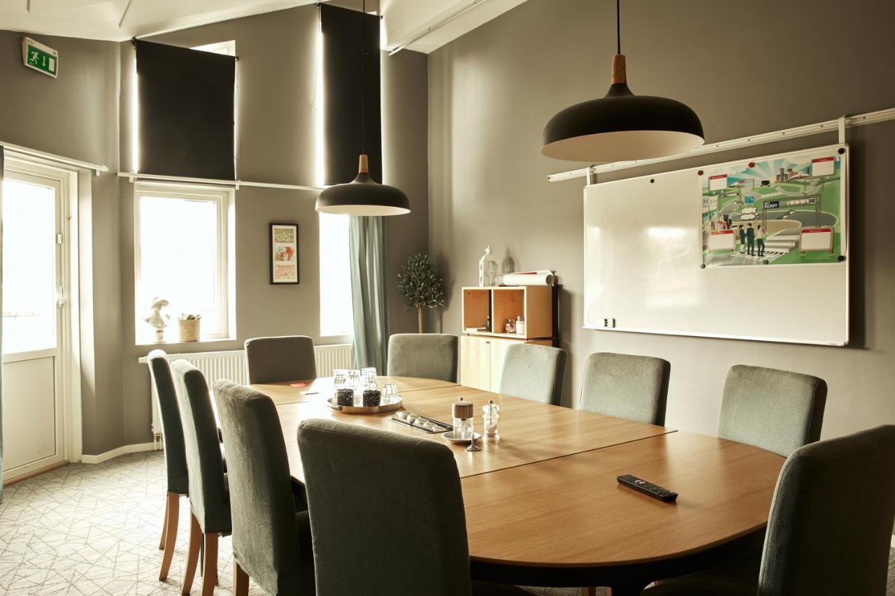 Hasse Pa Sjoekanten Hotell & Restaurang Jonkoping Bagian luar foto